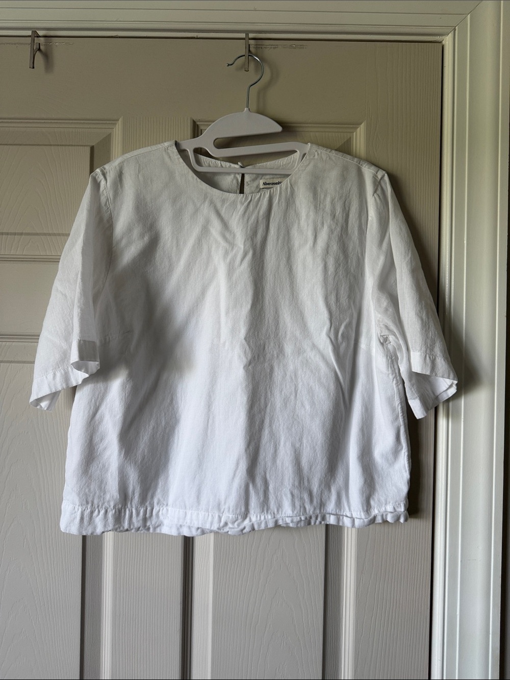 Abercrombie and Fitch Linen White Boxy Short-Sleeve Top